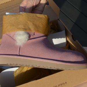 KOOLABURRA W VICTORIA MINI SUEDE BOOTS ASH ROSE Size 10